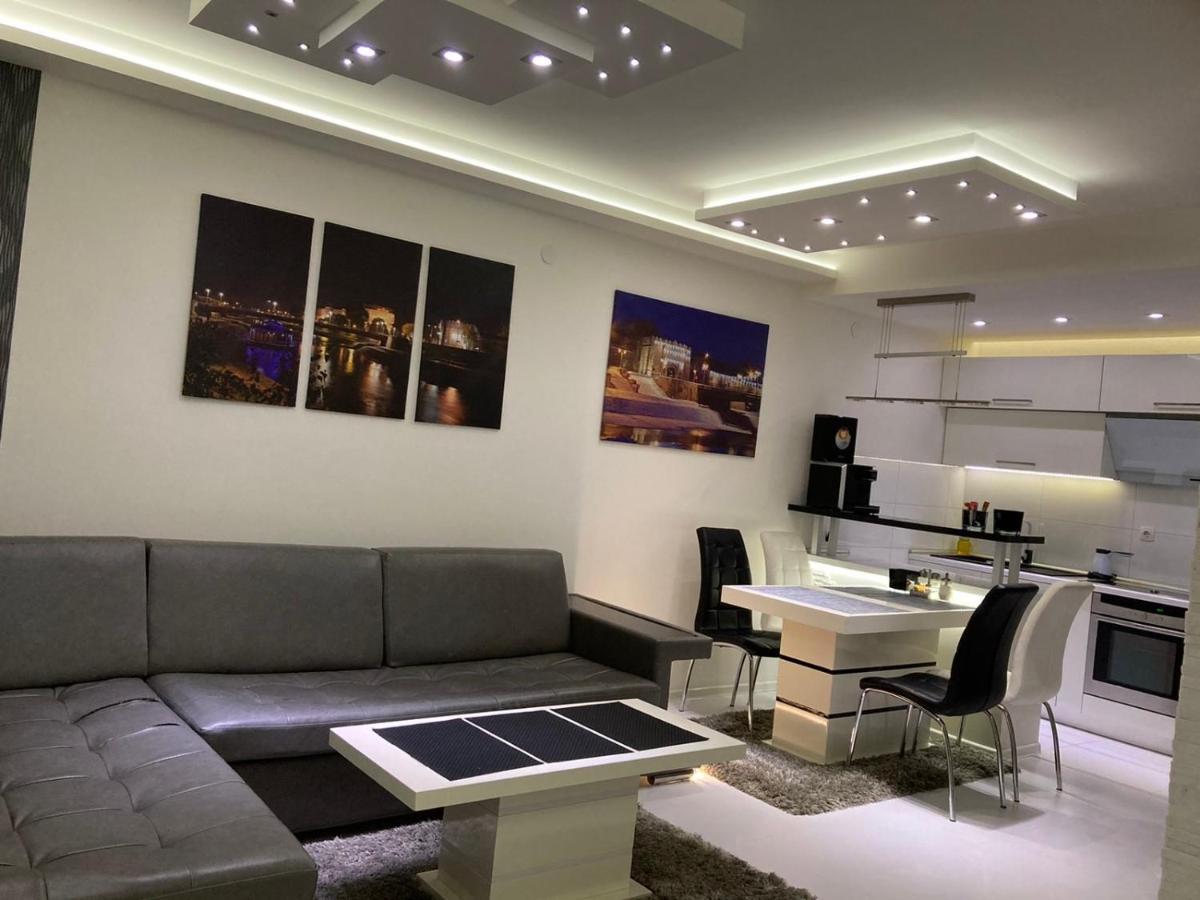 Grey Apartment Nis Exterior photo